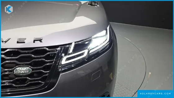 LAND ROVER RANGE ROVER VELAR 3.0 D300 R-DYNAMIC SE