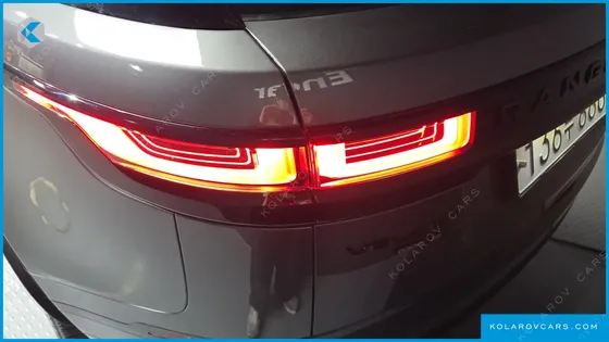 LAND ROVER RANGE ROVER VELAR 3.0 D300 R-DYNAMIC SE