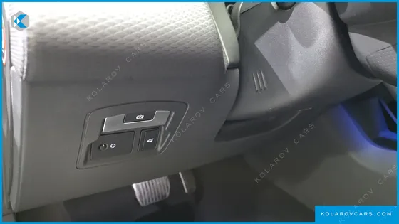 LAND ROVER RANGE ROVER VELAR 3.0 D300 R-DYNAMIC SE