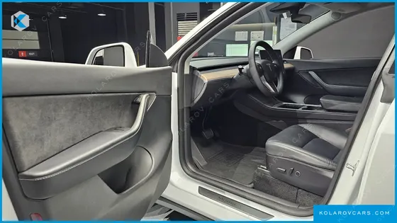 TESLA MODEL Y LONG RANGE AWD