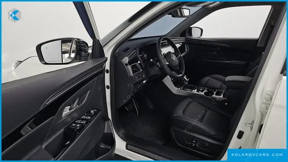 KGM - SSANGYONG KORANDO GASOLINE 1.5 4WD C7 BLACK EDITION