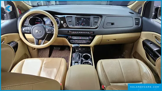 KIA CARNIVAL 9-SEATER NOBLESSE