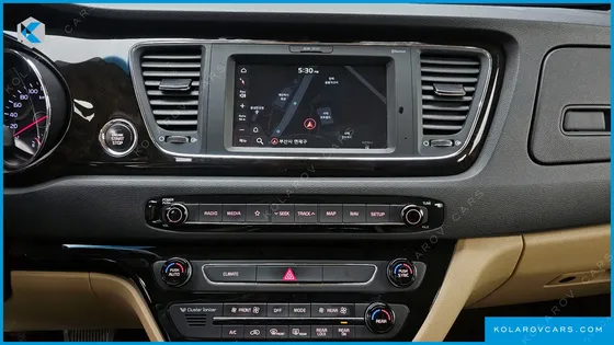 KIA CARNIVAL 9-SEATER NOBLESSE