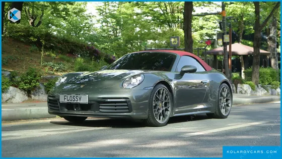 PORSCHE 911 CARRERA 4 CABRIOLET