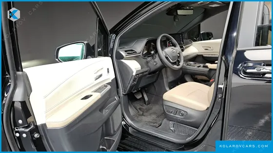 TOYOTA SIENNA 2.5 HYBRID AWD