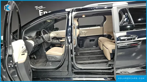 TOYOTA SIENNA 2.5 HYBRID AWD