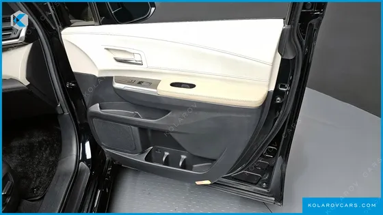 TOYOTA SIENNA 2.5 HYBRID AWD