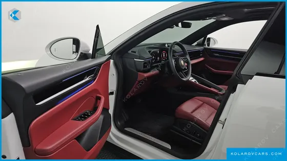 PORSCHE MACAN BASE