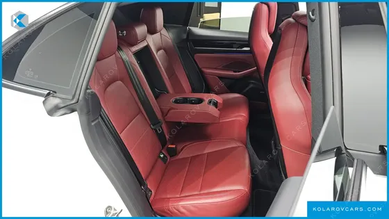 PORSCHE MACAN BASE
