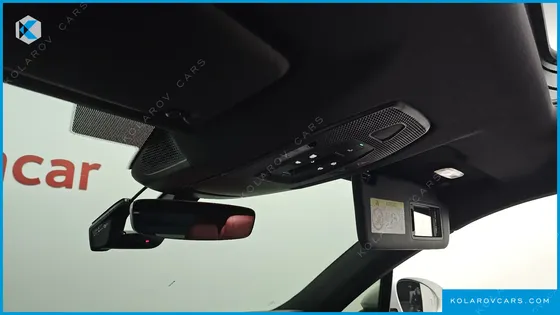 PORSCHE MACAN BASE