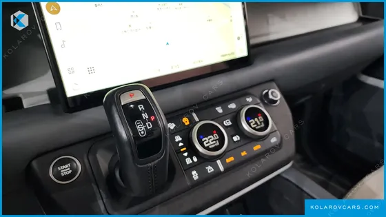LAND ROVER DEFENDER 110 D300 HSE