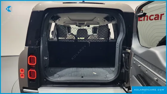 LAND ROVER DEFENDER 110 D300 HSE
