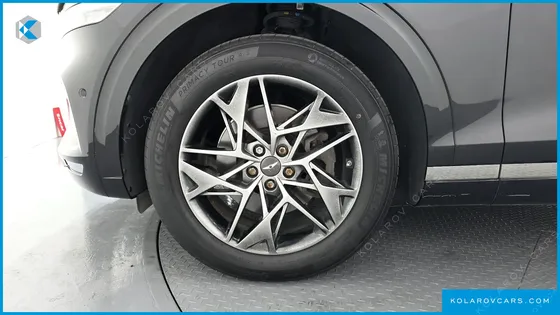 GENESIS GV70 2.5T GASOLINE 2WD