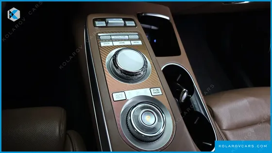 GENESIS GV70 2.5T GASOLINE 2WD