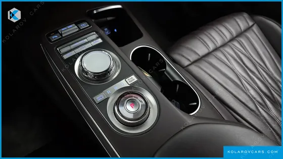 GENESIS GV70 2.5T GASOLINE 2WD