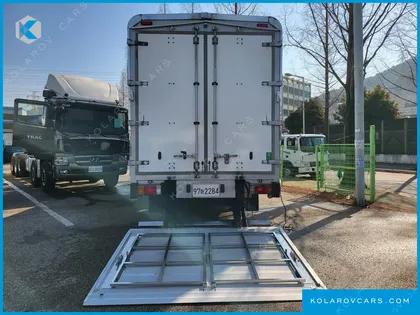 HYUNDAI MEGA TRUCK GOLD