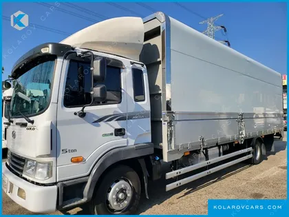 HYUNDAI MEGA TRUCK GOLD