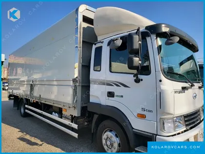 HYUNDAI MEGA TRUCK GOLD