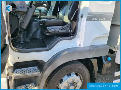 HYUNDAI MEGA TRUCK GOLD