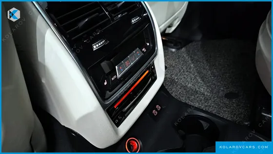 BMW X7 XDRIVE 40I M SPORT ONLINE EXCLUSIVE EDITION 6 SEATER