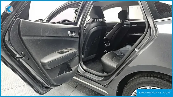 KIA K5 2.0 LPI RENTAL CAR