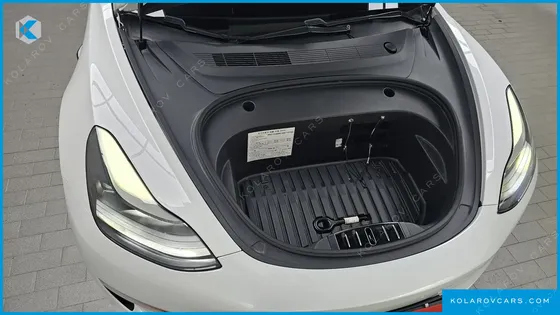 TESLA MODEL 3 STANDARD RANGE PLUE RWD