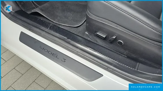 TESLA MODEL 3 STANDARD RANGE PLUE RWD