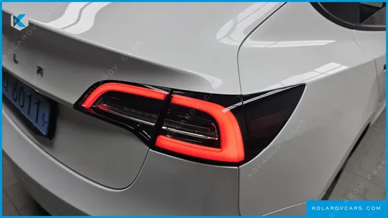 TESLA MODEL 3 STANDARD RANGE PLUE RWD