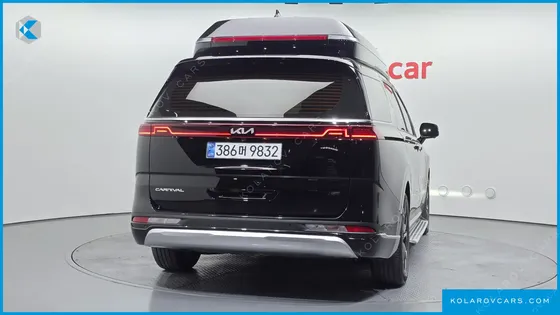 KIA CARNIVAL 7-SEATER HI-LIMOUSINE