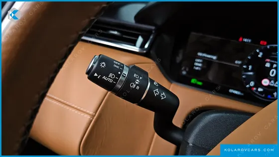 LAND ROVER RANGE ROVER VELAR 3.0 D300 R-DYNAMIC HSE