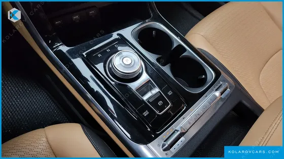 KIA CARNIVAL 7-SEATER SIGNATURE