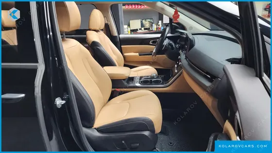 KIA CARNIVAL 7-SEATER SIGNATURE