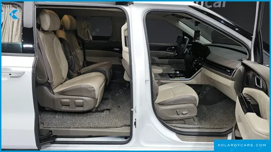 KIA CARNIVAL GASOLINE 7-SEATER HI-LIMOUSINE