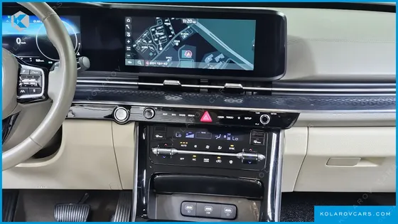 KIA CARNIVAL 9-SEATER HI-LIMOUSINE