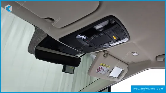KIA CARNIVAL 9-SEATER HI-LIMOUSINE