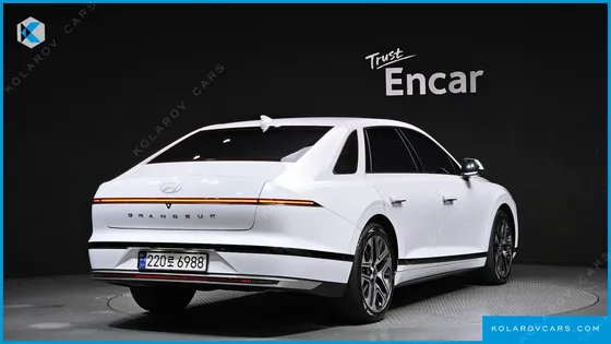 HYUNDAI GRANDEUR 2,5 GASOLINE 2WD