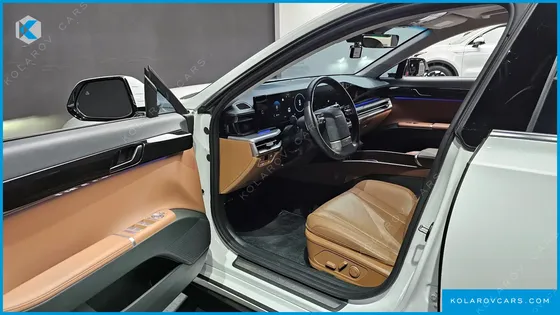 HYUNDAI GRANDEUR 2,5 GASOLINE 2WD