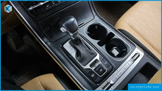 KIA CARNIVAL 9-SEATER PRESTIGE