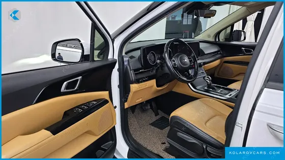 KIA CARNIVAL 9-SEATER PRESTIGE