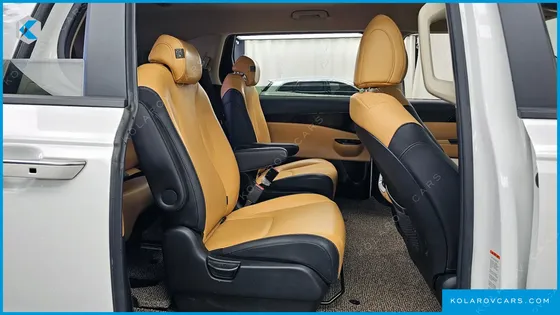 KIA CARNIVAL 9-SEATER PRESTIGE