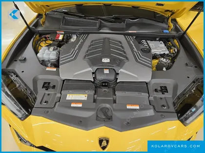 LAMBORGHINI URUS 4.0 V8