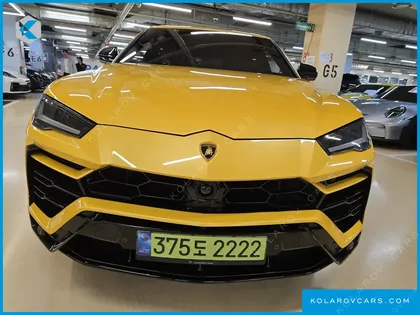 LAMBORGHINI URUS 4.0 V8