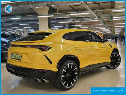 LAMBORGHINI URUS 4.0 V8