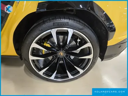 LAMBORGHINI URUS 4.0 V8