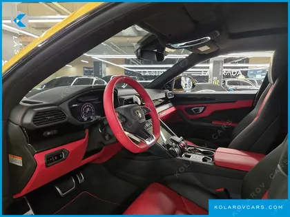 LAMBORGHINI URUS 4.0 V8