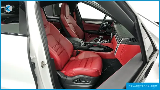PORSCHE CAYENNE 3.0 COUPE PLATINUM EDITION
