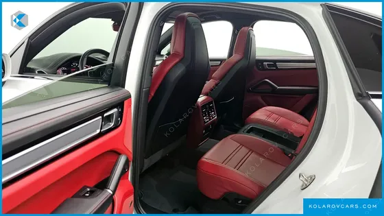 PORSCHE CAYENNE 3.0 COUPE PLATINUM EDITION