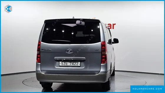 HYUNDAI STAREX URBAN 9-SEATER