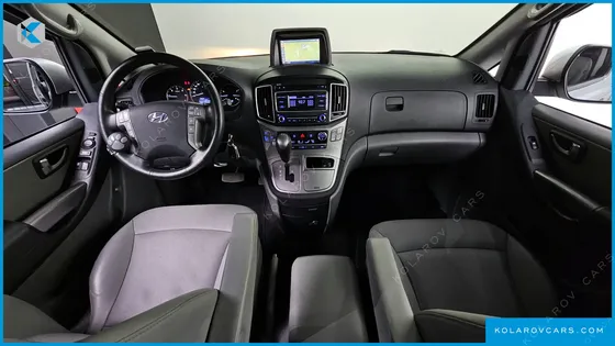 HYUNDAI STAREX URBAN 9-SEATER