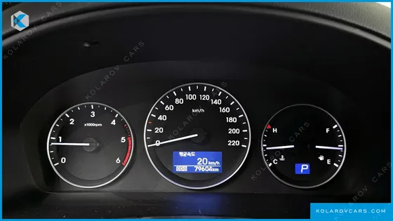 HYUNDAI STAREX URBAN 9-SEATER